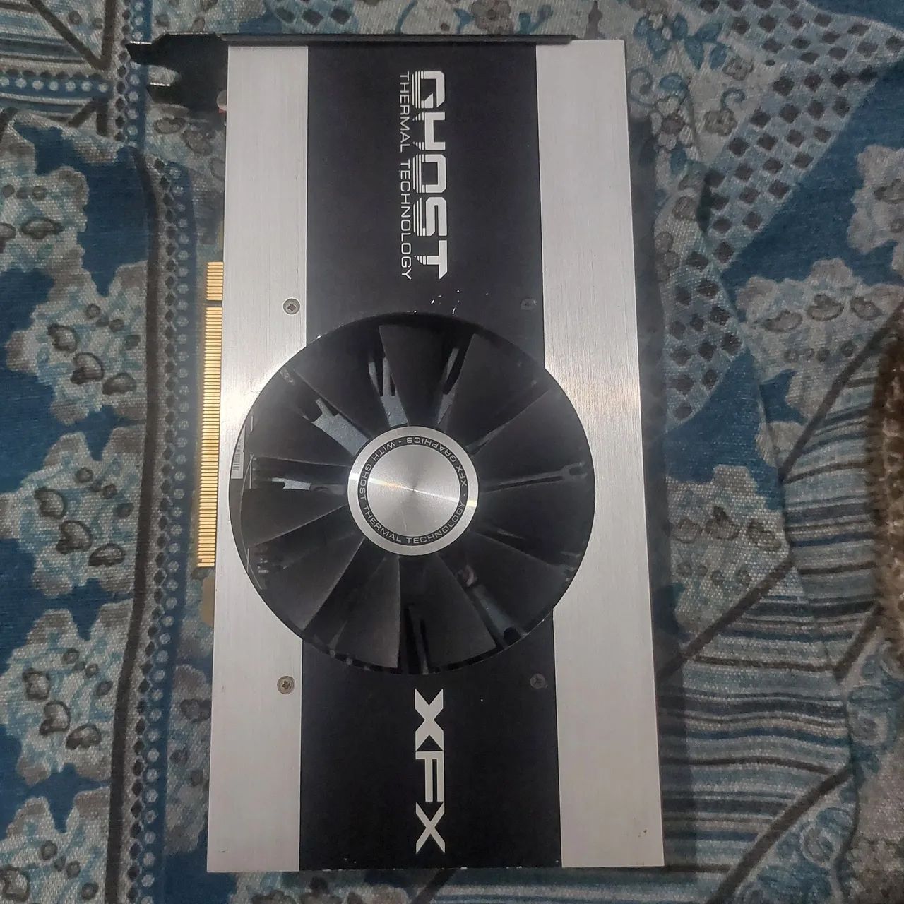 XFX RADEON HD6850 - Foto 3