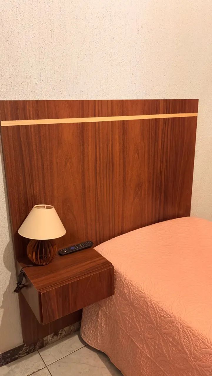     Cabeceira de Madeira para Cama Solteiro com Gaveta - Foto 3