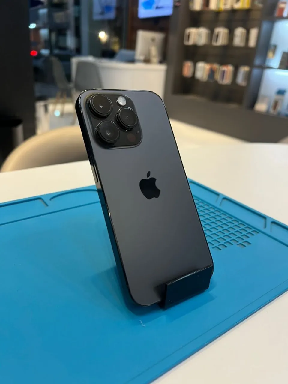 iPhone 14 Pro 256GB Preto - Seminovo 6 meses de garantia iPhone 14 Pro 256GB Preto - Seminovo 6 meses de garantia