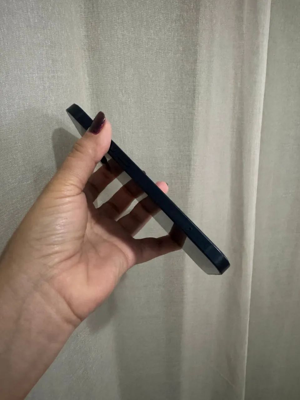 Vendo iPhone 13 R$2.300 - Foto 2