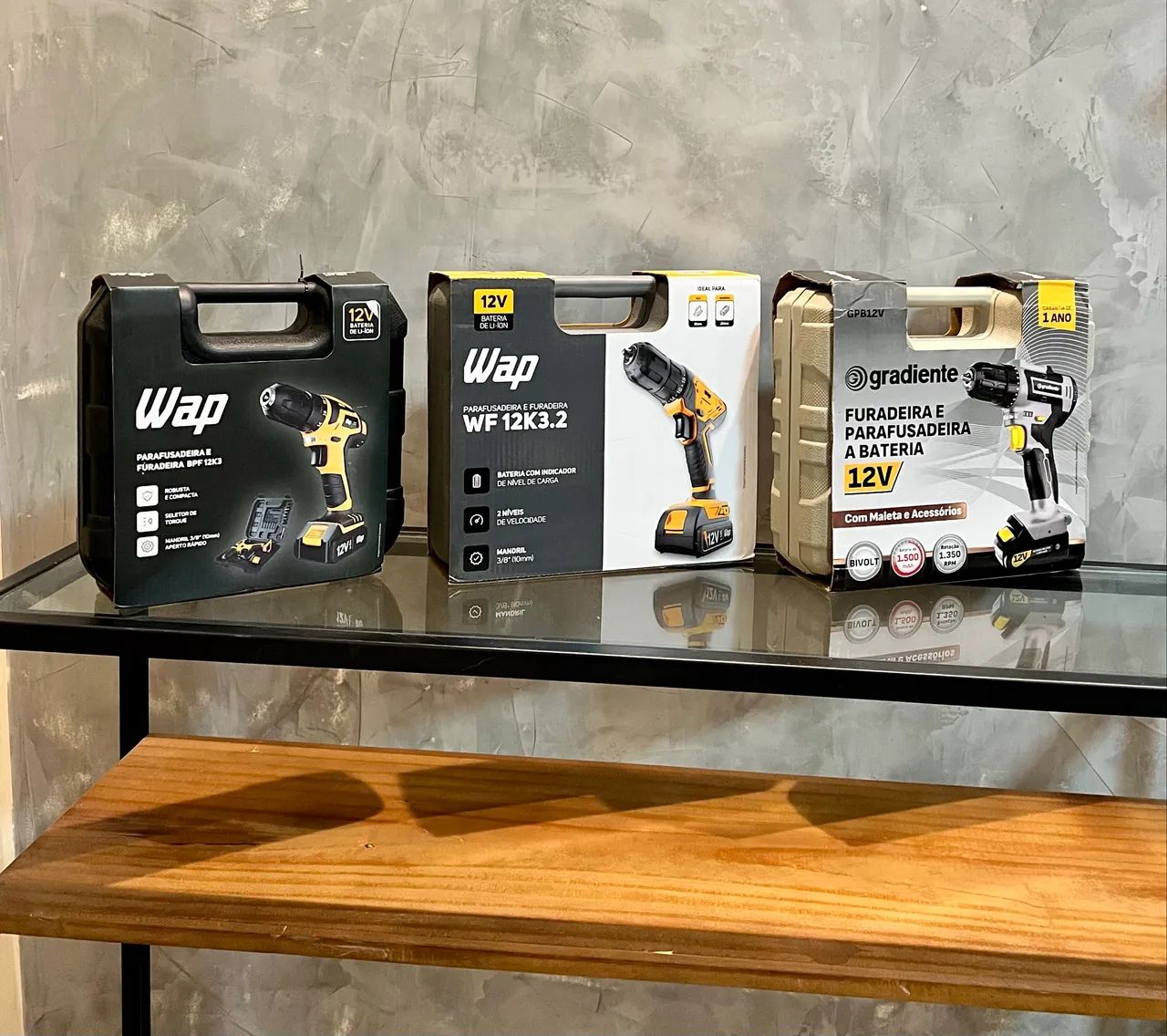 Kit Parafusadeira e Furadeira 12V Wap e Gradiente Novas com Maleta