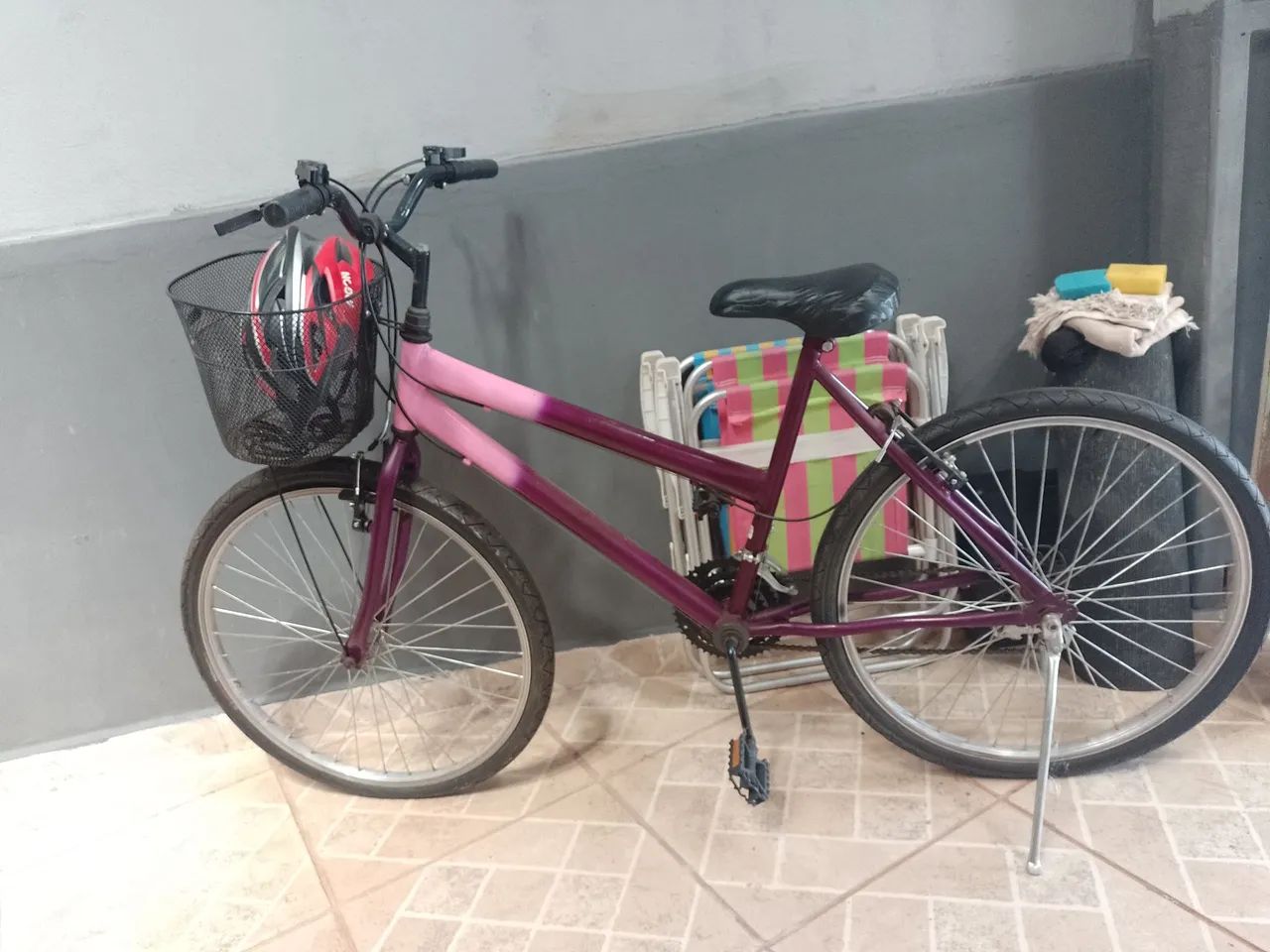 Vendo bicicleta aro 26 semi nova  - Foto 2