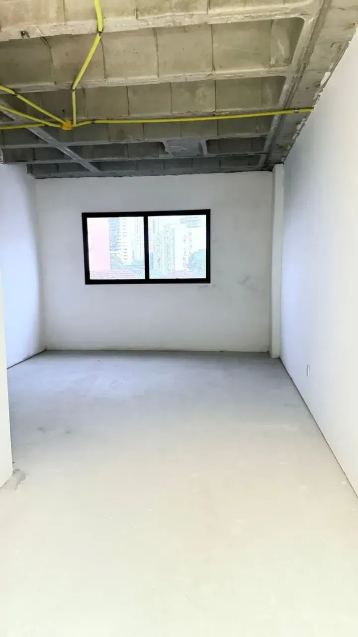 Salas Comerciais no Ed. Porto Quality (Nazaré)