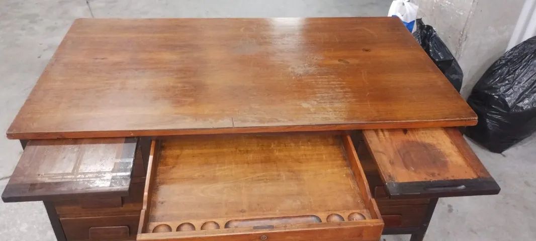 mesa de escrit ório antiga - Foto 2