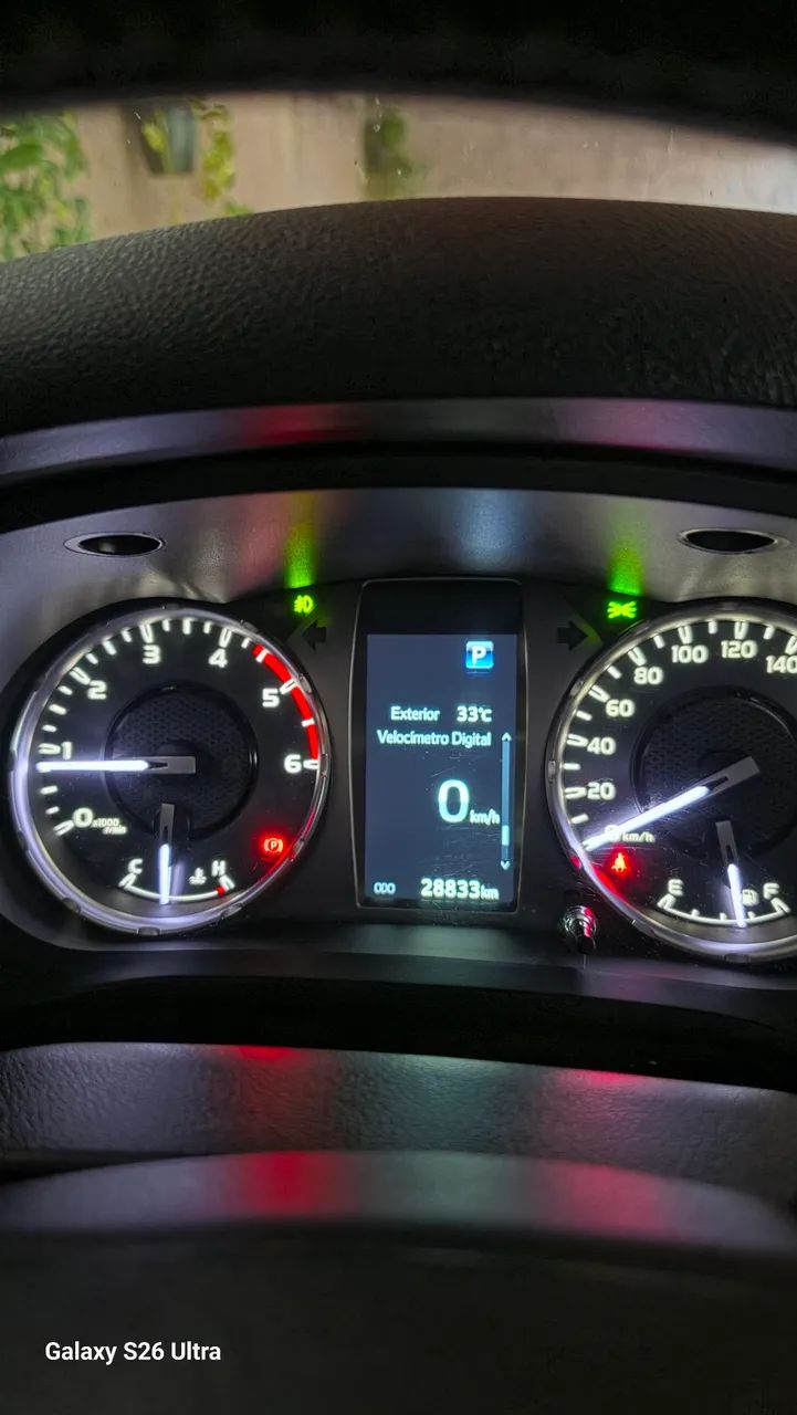 Toyota Hilux Hilux CD SRV 4x4 2.8 TDI Diesel Aut. 2025
