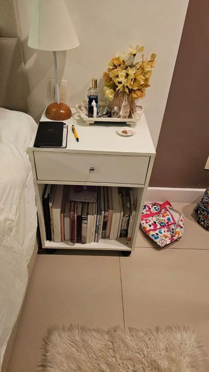 Mesa de cabeceira