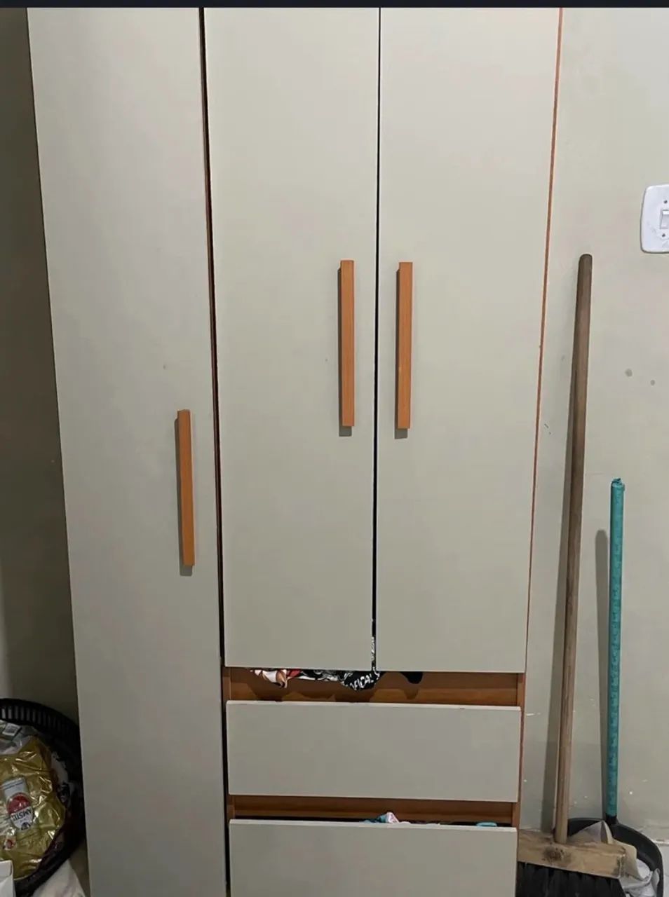 Guarda Roupa 