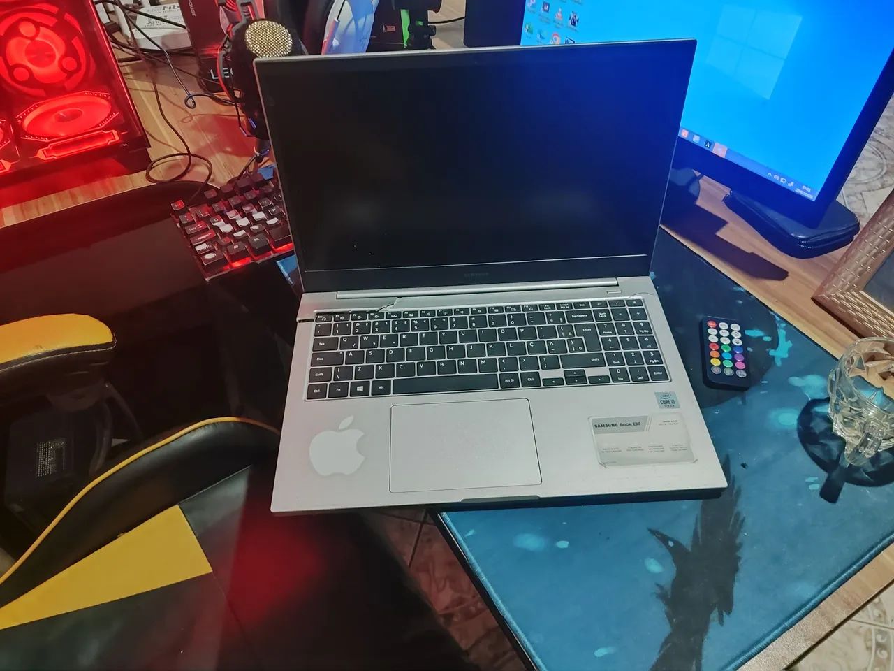 Vendo notebook Samsung i3 HD 1TB para retirar peças ou arrumar  - Foto 2