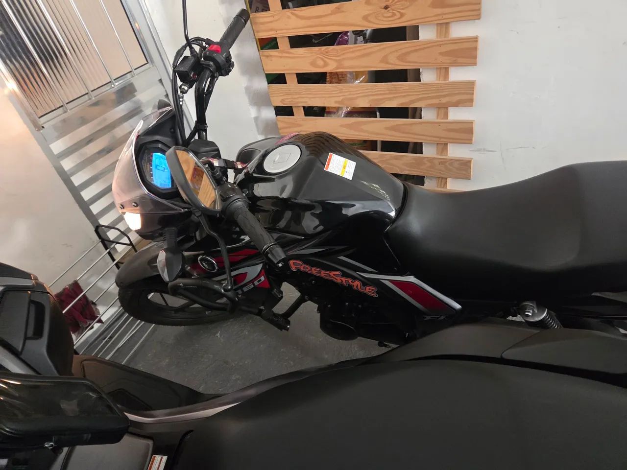 Triumph thucxon 900 cc 2014 