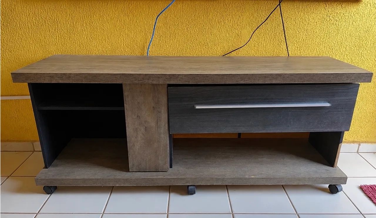 Rack para TV com gaveta 