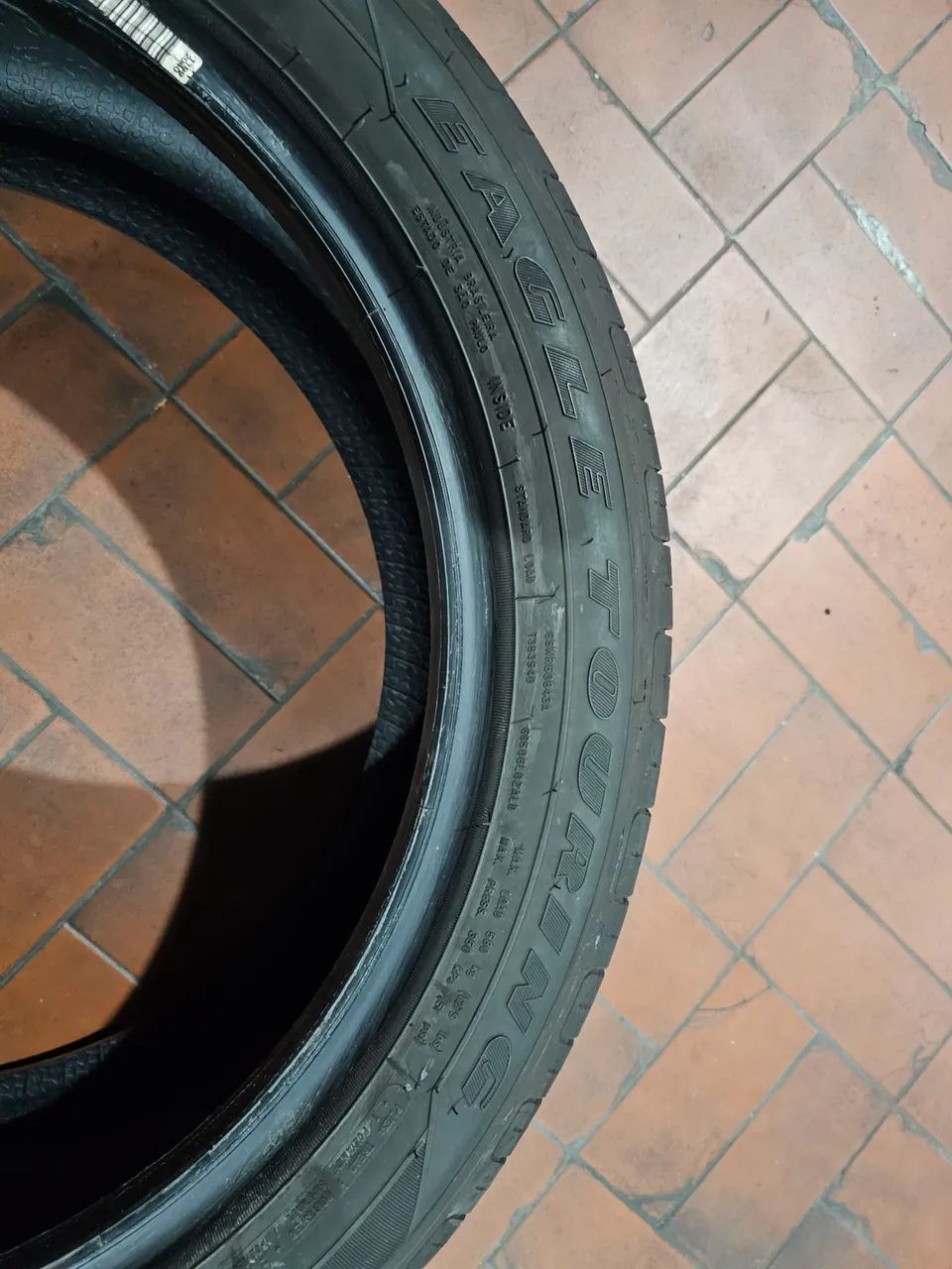 4 Pneus 205/50/17 Goodyear meia vida - Foto 2