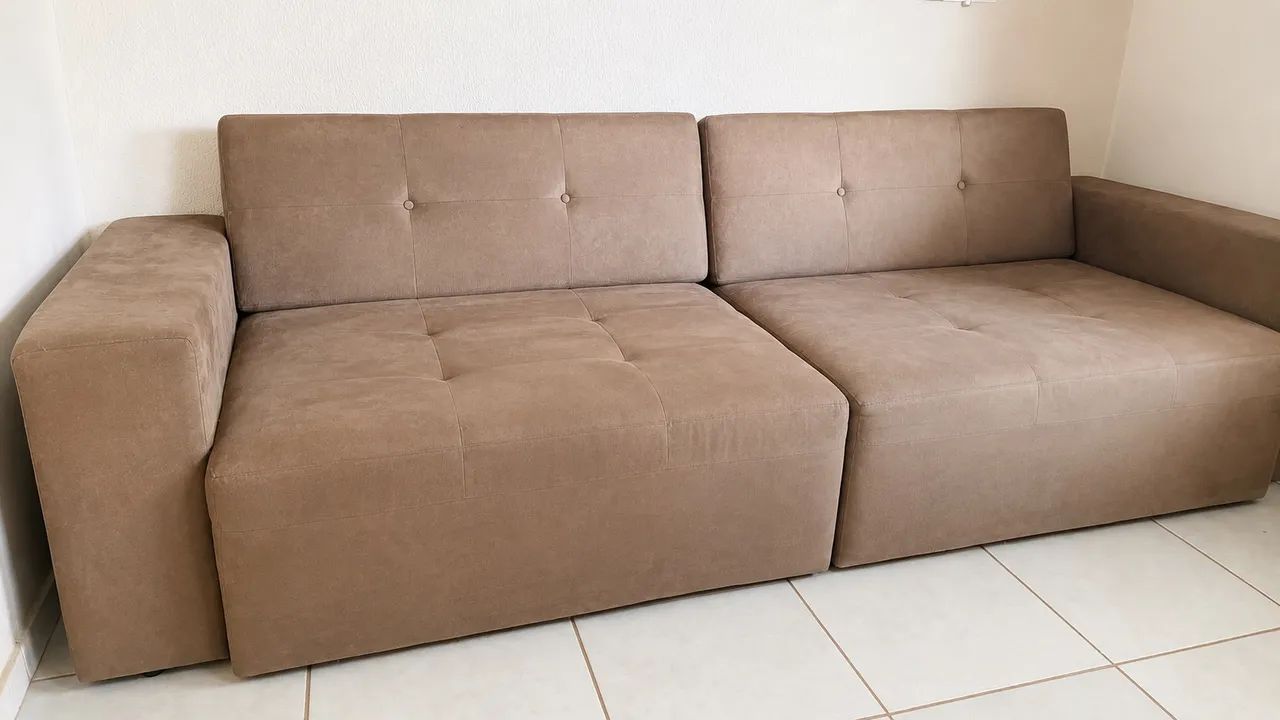 Sofá retrátil grande impecável 