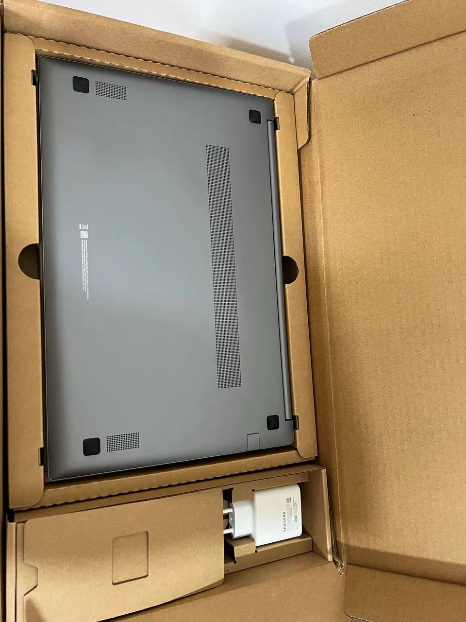 Notebook Galaxy Book 4 MUITO NOVO!!  - Foto 3