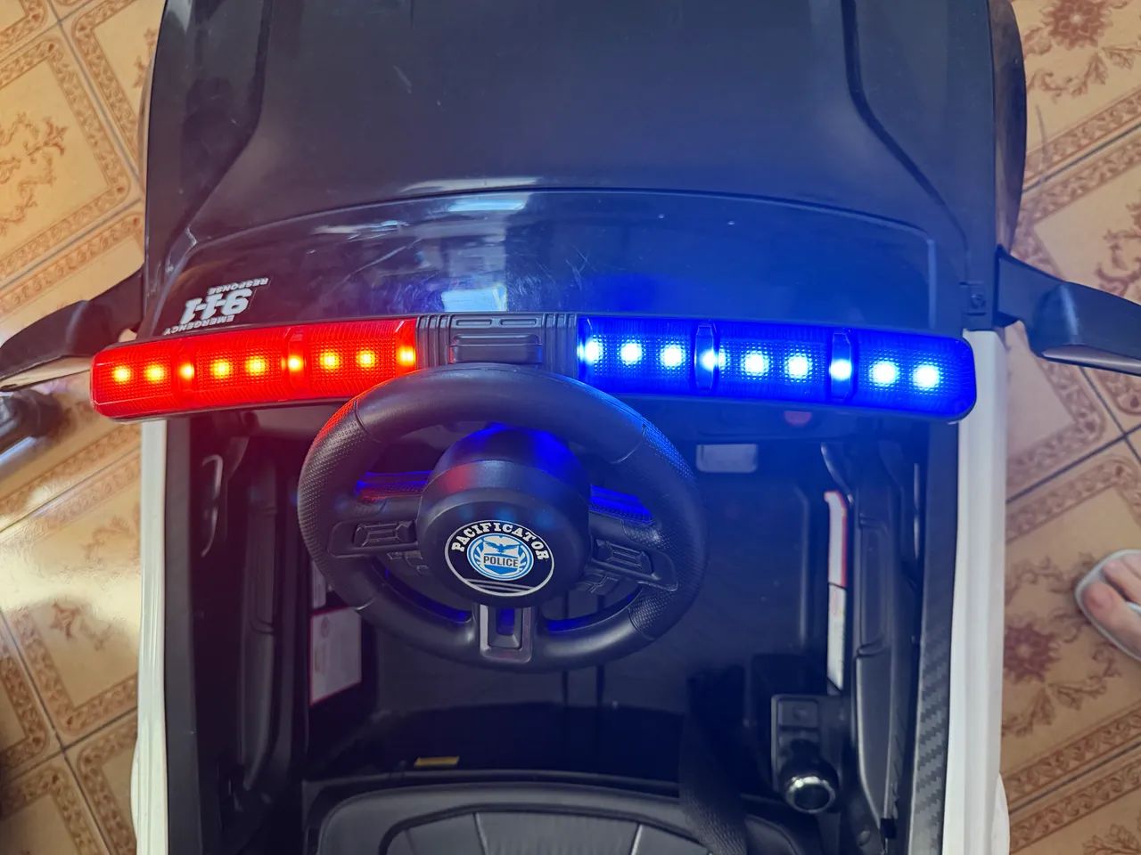 Mini Carro Elétrico Infantil da Importway modelo Polícia - Foto 5