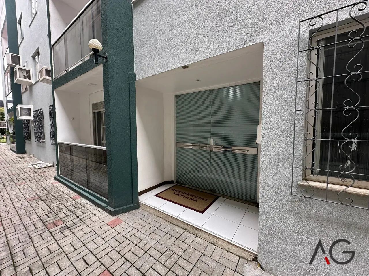 Apartamento para aluguel possui 60 m² com 2 quartos em Abraão - Florianópolis - SC - Foto 4