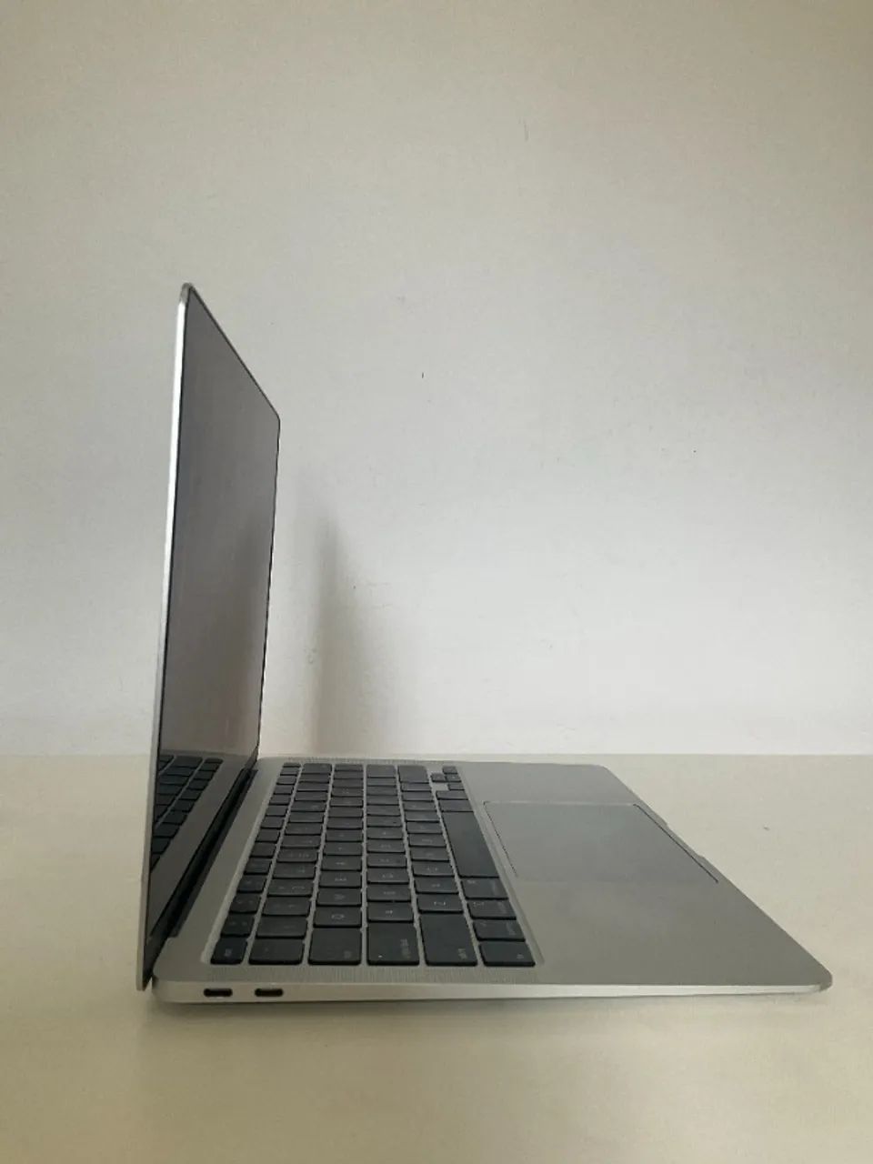 MacBook Air M1 2020 A2337 de 256gb tela retina lindo barato envio  - Foto 2
