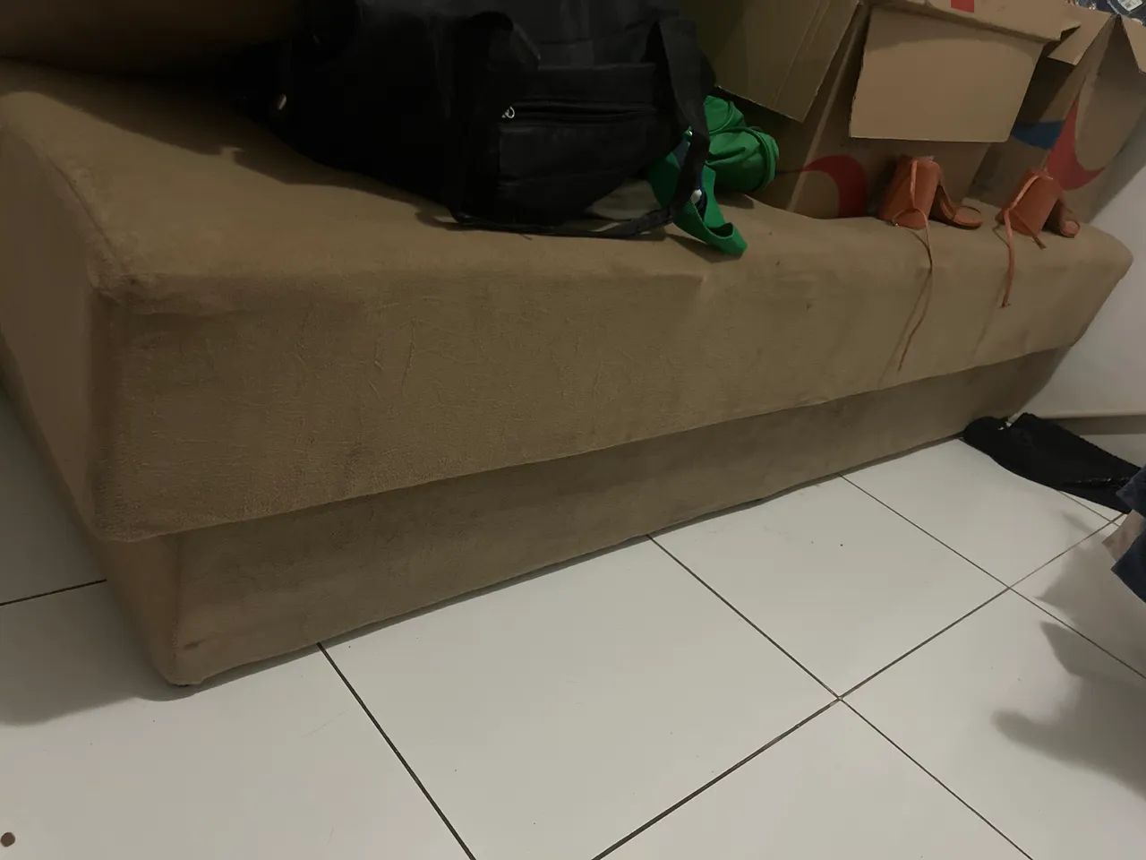 Sofá estilo ? cama ?