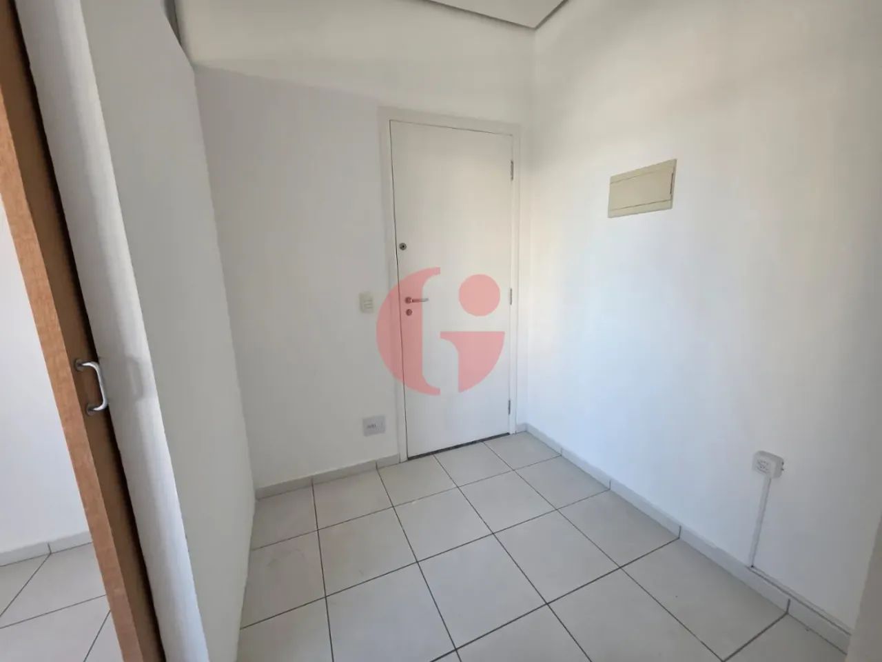 Sala comercial no condomínio Espaço Aquarius para venda com 1 banheiro e 1 vaga de garagem - Foto 2