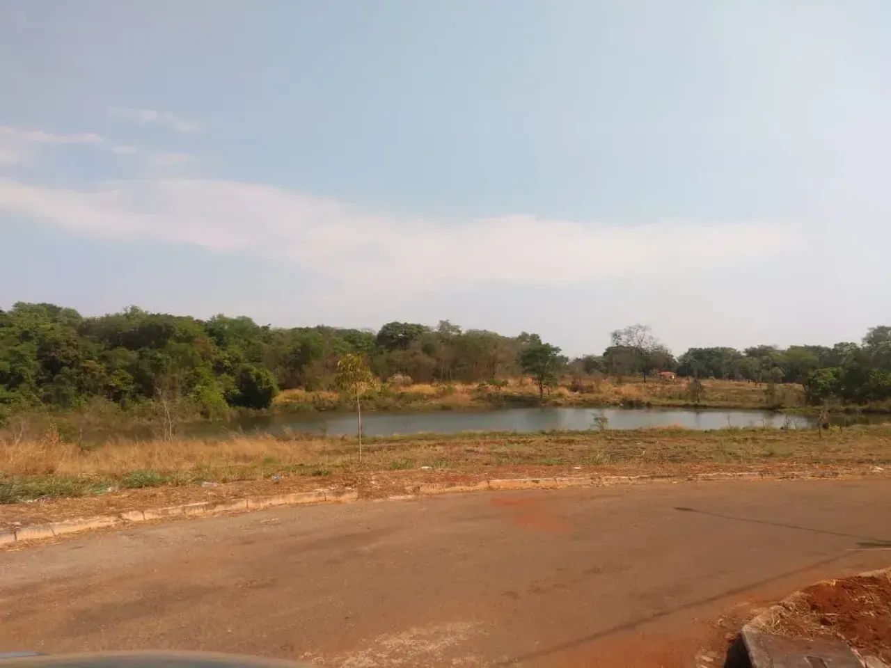 Fonte das Águas Lote 360 m² 18 m de frente e vista para o lago. Estudo pegar carro. Goiâni - Foto 7
