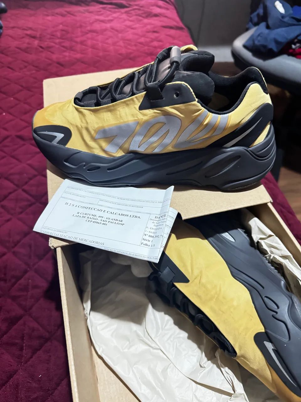 ADIDAS YEEZY 700v3 - Foto 3