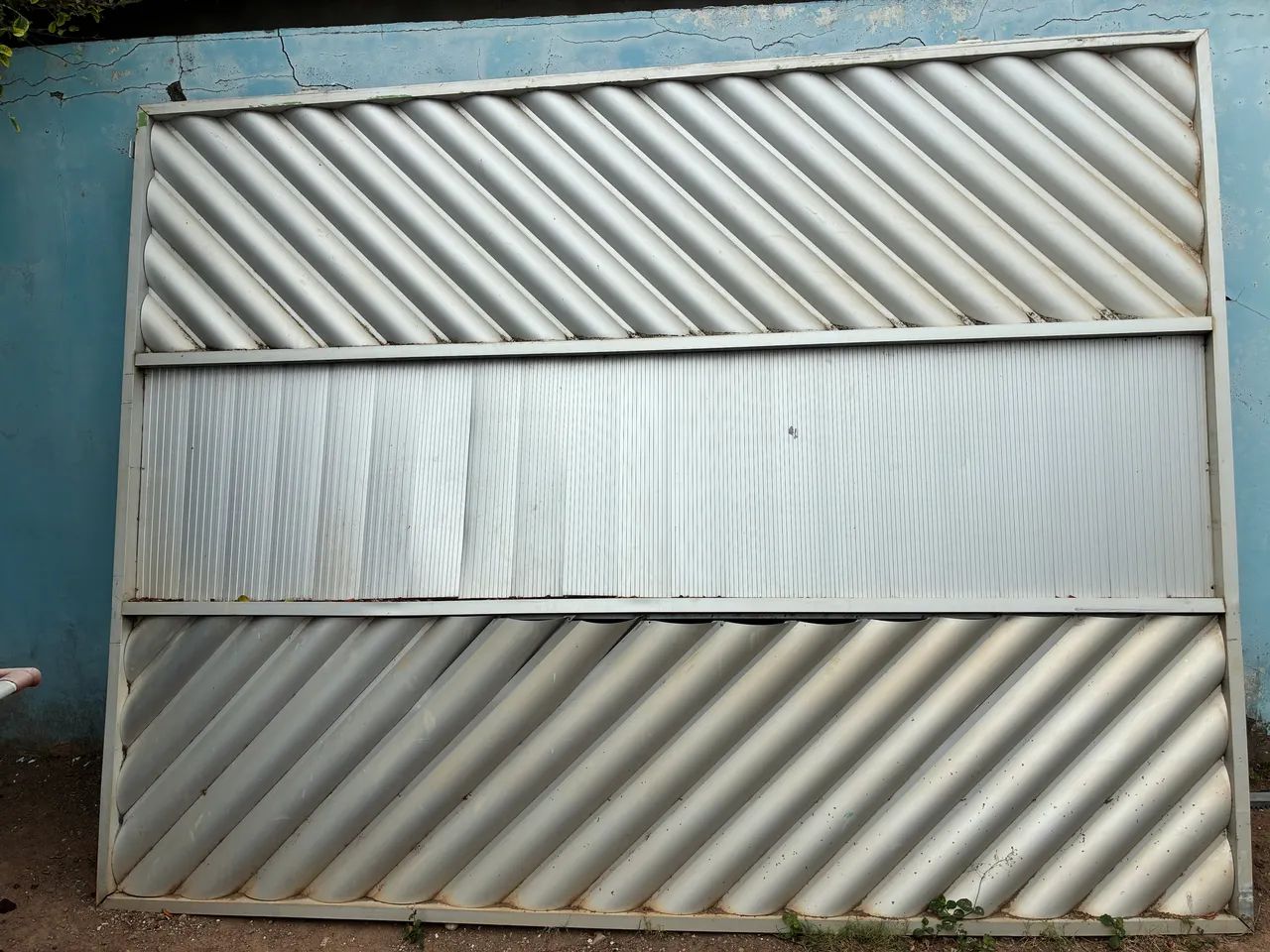 Portão Alumínio 3,20 x 2,45m - AVARIADO