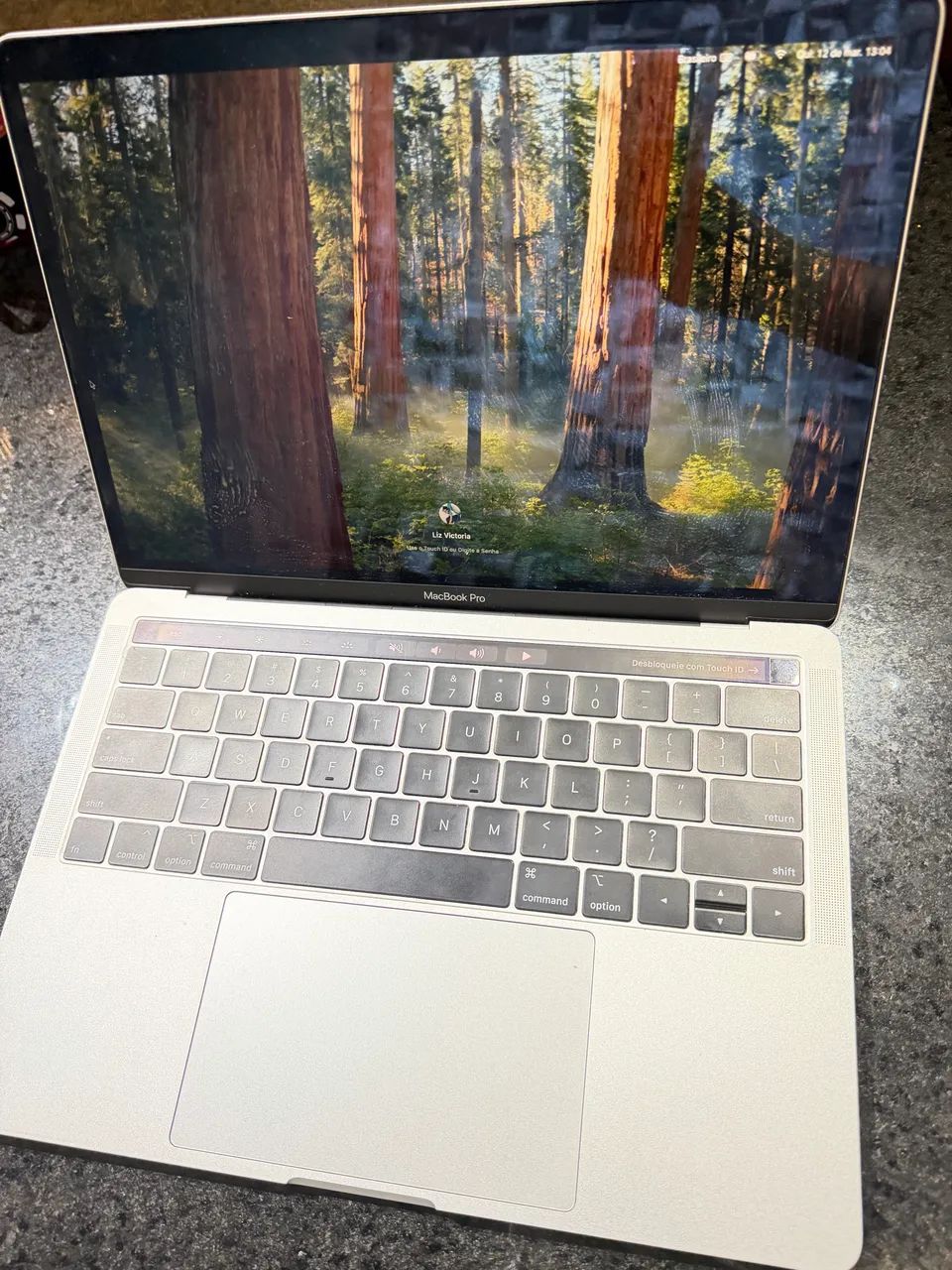 Macbook Pro 13 inch 2019