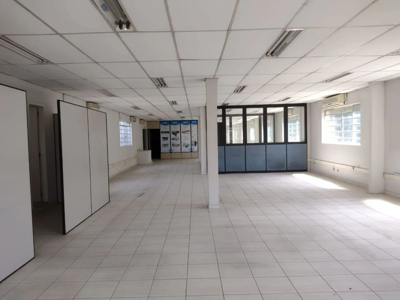 Prédio comercial na Rua Soares de Avellar, 894  1050 m² - Foto 4