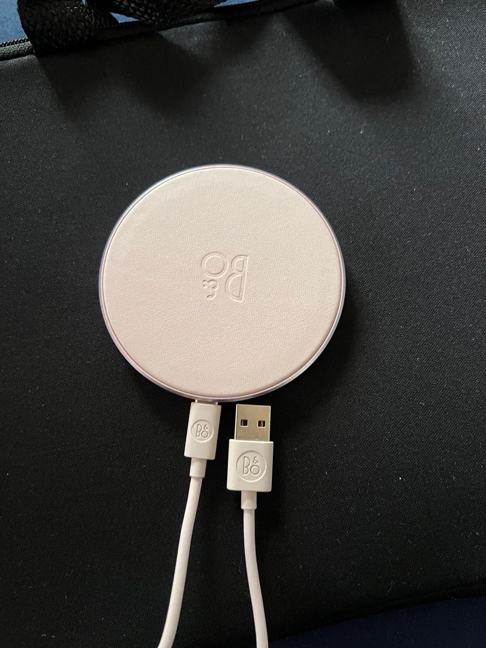 Bang & Olufsen Charging Pad  - Foto 4