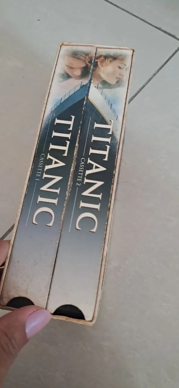 Box Titanic vhs