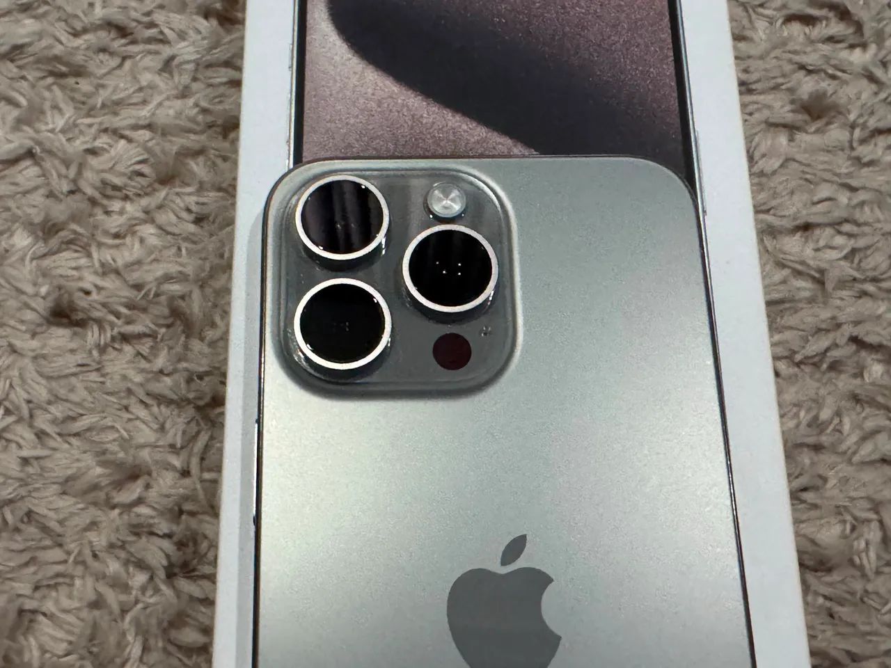 iPhone 15 Pro Max 256 - Foto 2