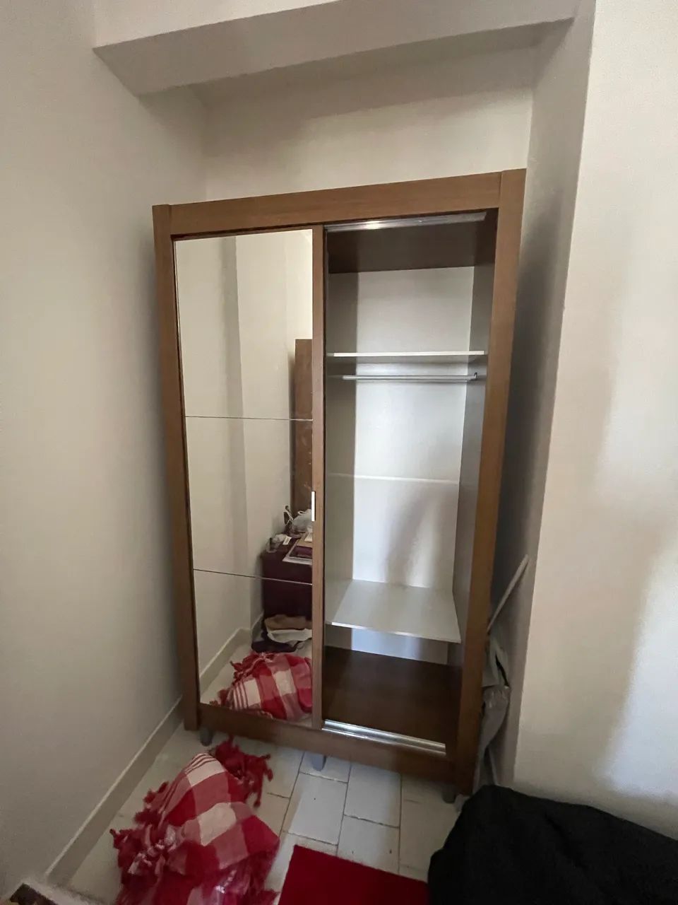 Guarda roupa com espelho - Foto 4