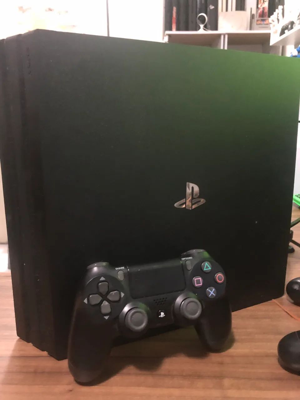 PS4 PRO 1TB - Foto 2