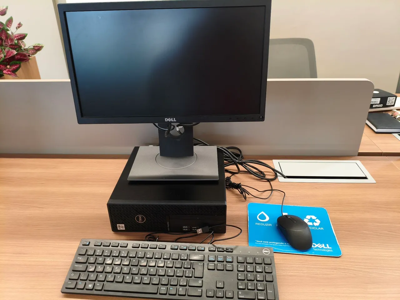 Computador dell inspiron 3470 processador i5 8 geração