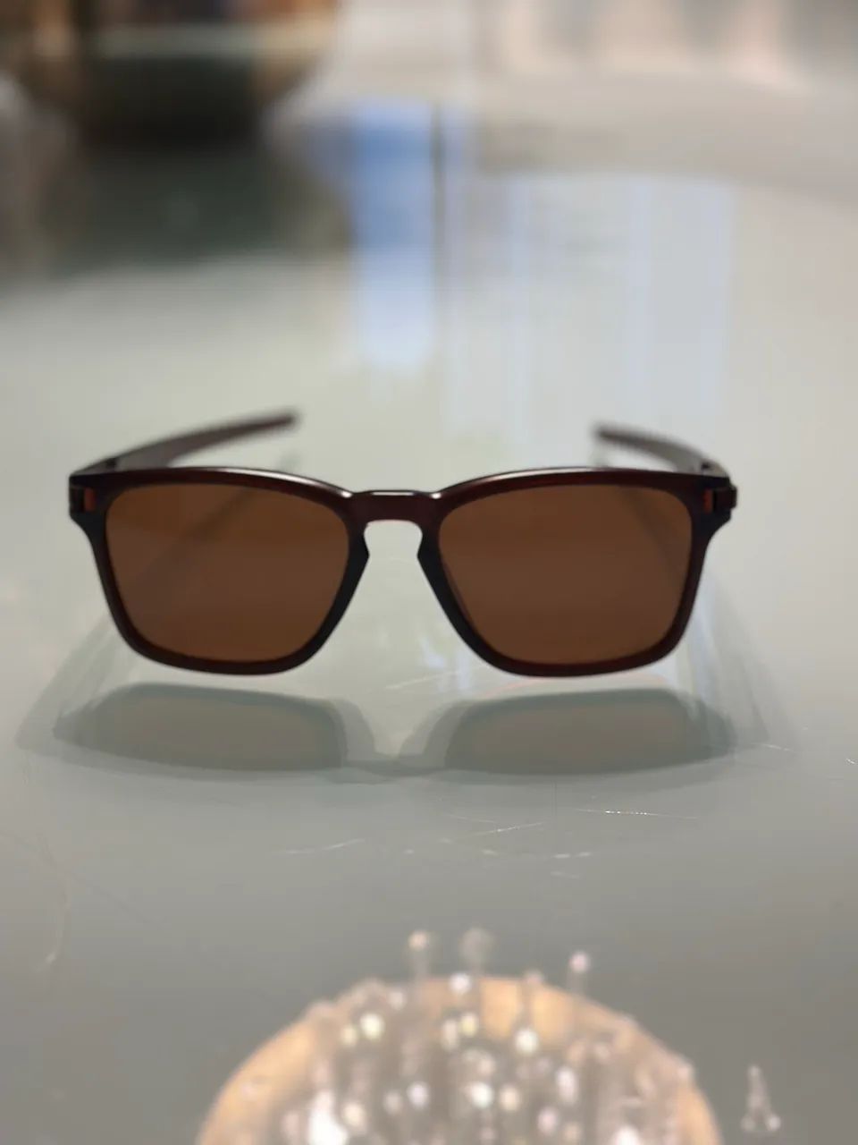 Óculos de sol oakley marrom