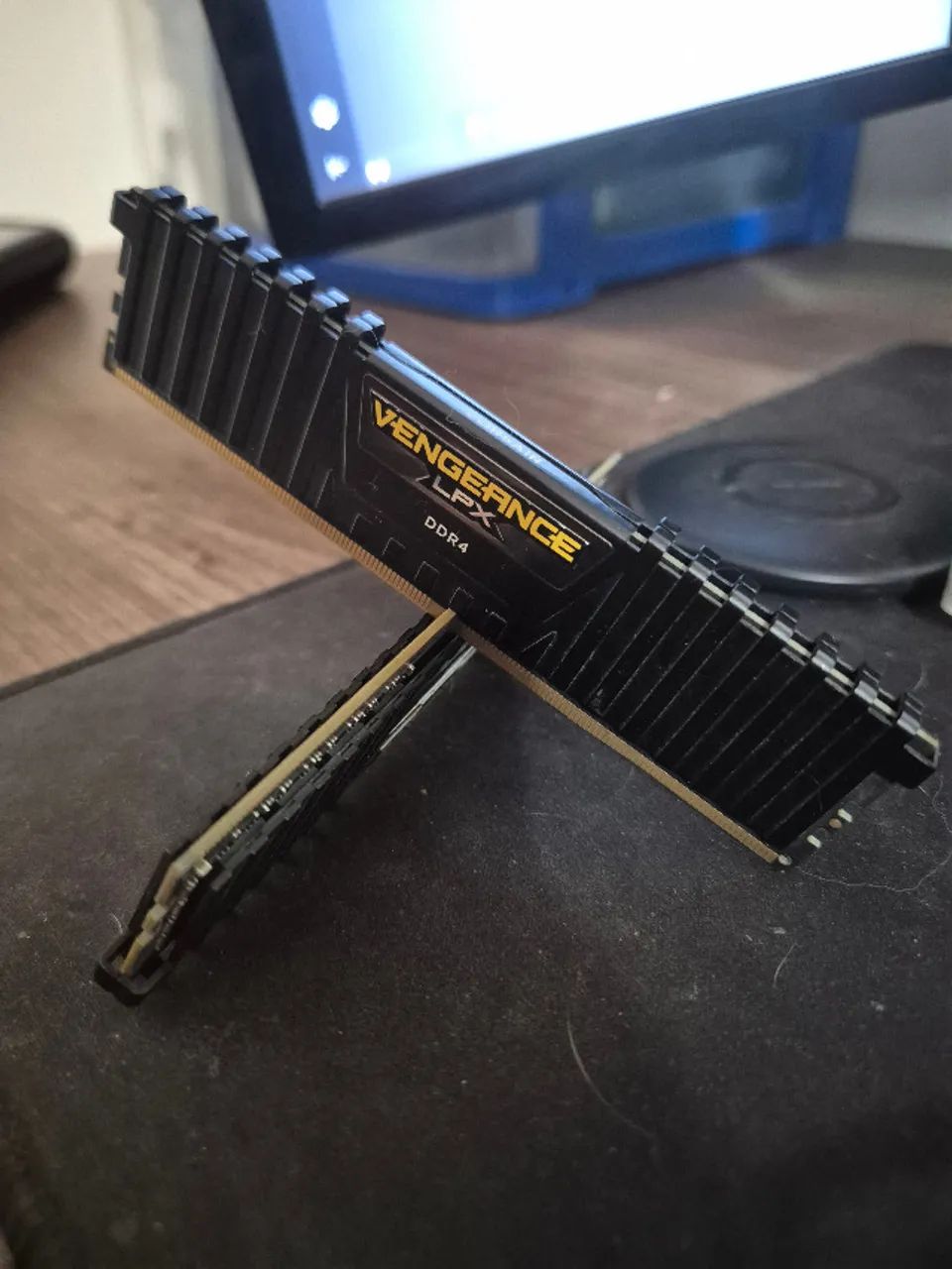 16GB DDR4 RAM