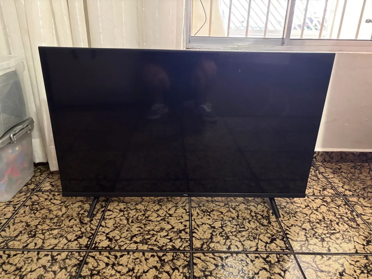 TV 43 polegadas TCL - Tela Defeito