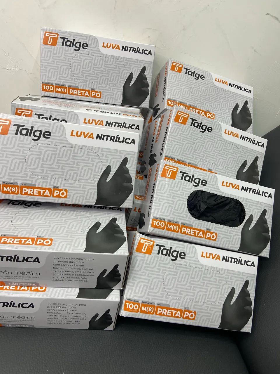 Luva nitrílica preta sem pó  - Foto 2