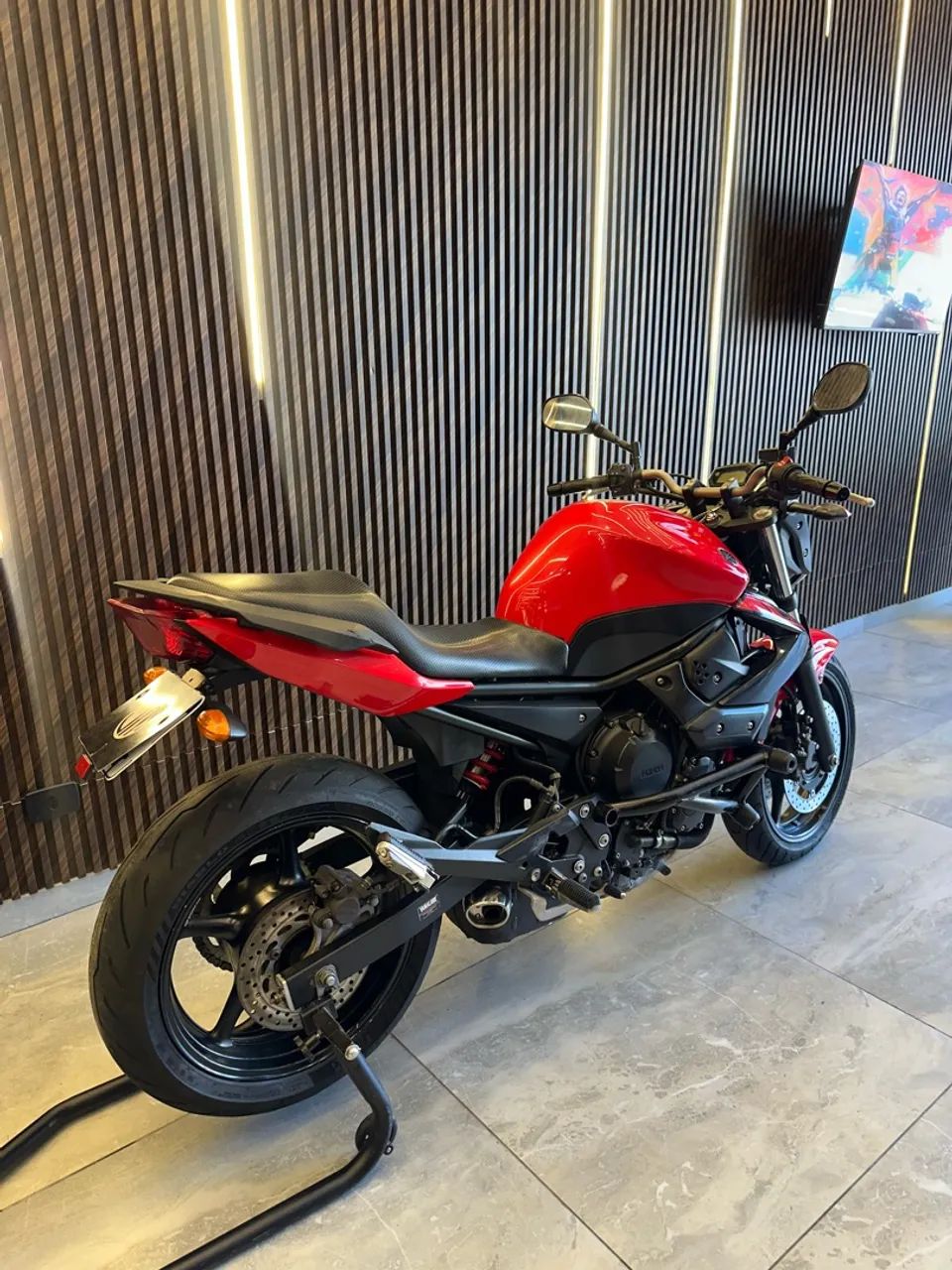 YAMAHA XJ6 2012 - Foto 5