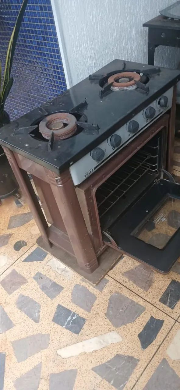 Fogão industrial com forno