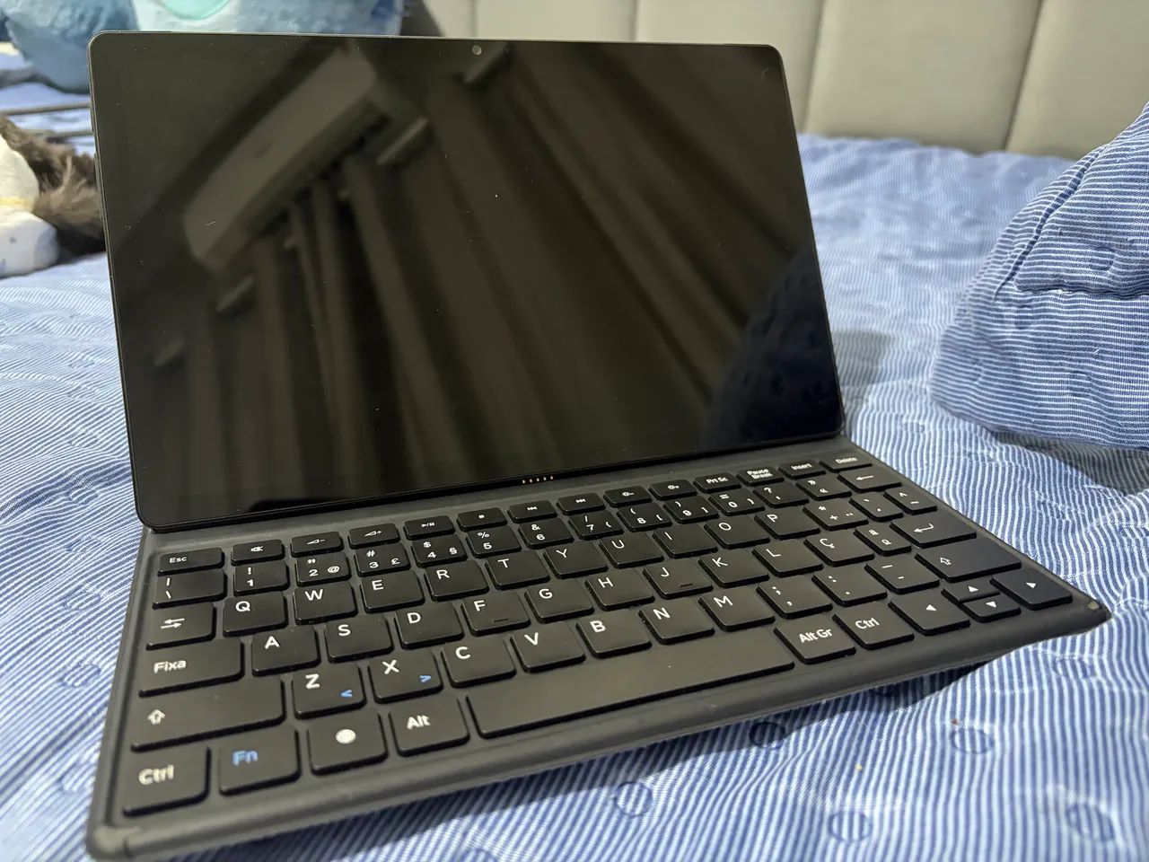vende-se tablet vaio tl10, acompanha capa teclado, mouse e 2 canetas - Foto 2