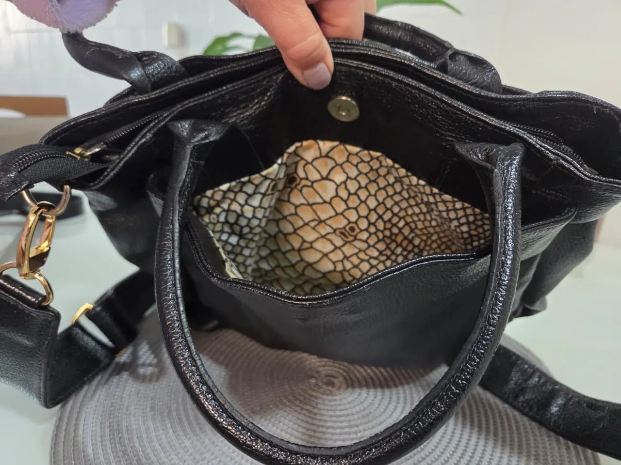 Bolsa de Couro Preta Couribi - Foto 4