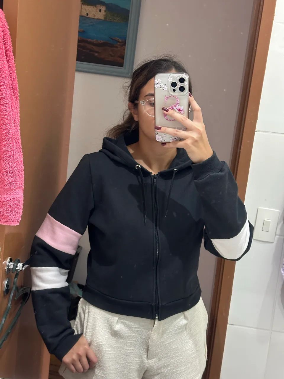 moletom feminino com capuz preto - Foto 3
