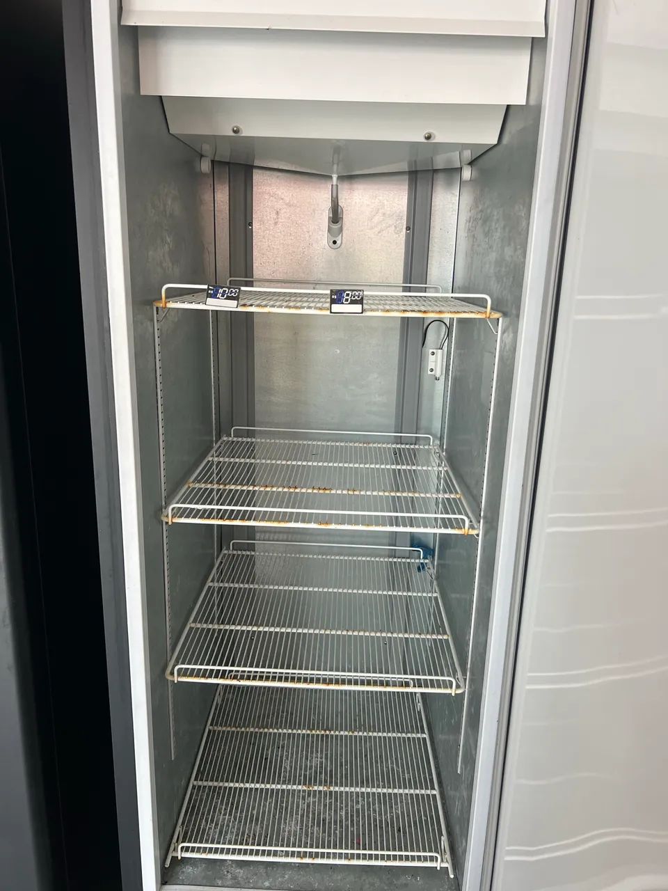 Freezer metalfrio cervejeira 450litros  - Foto 2