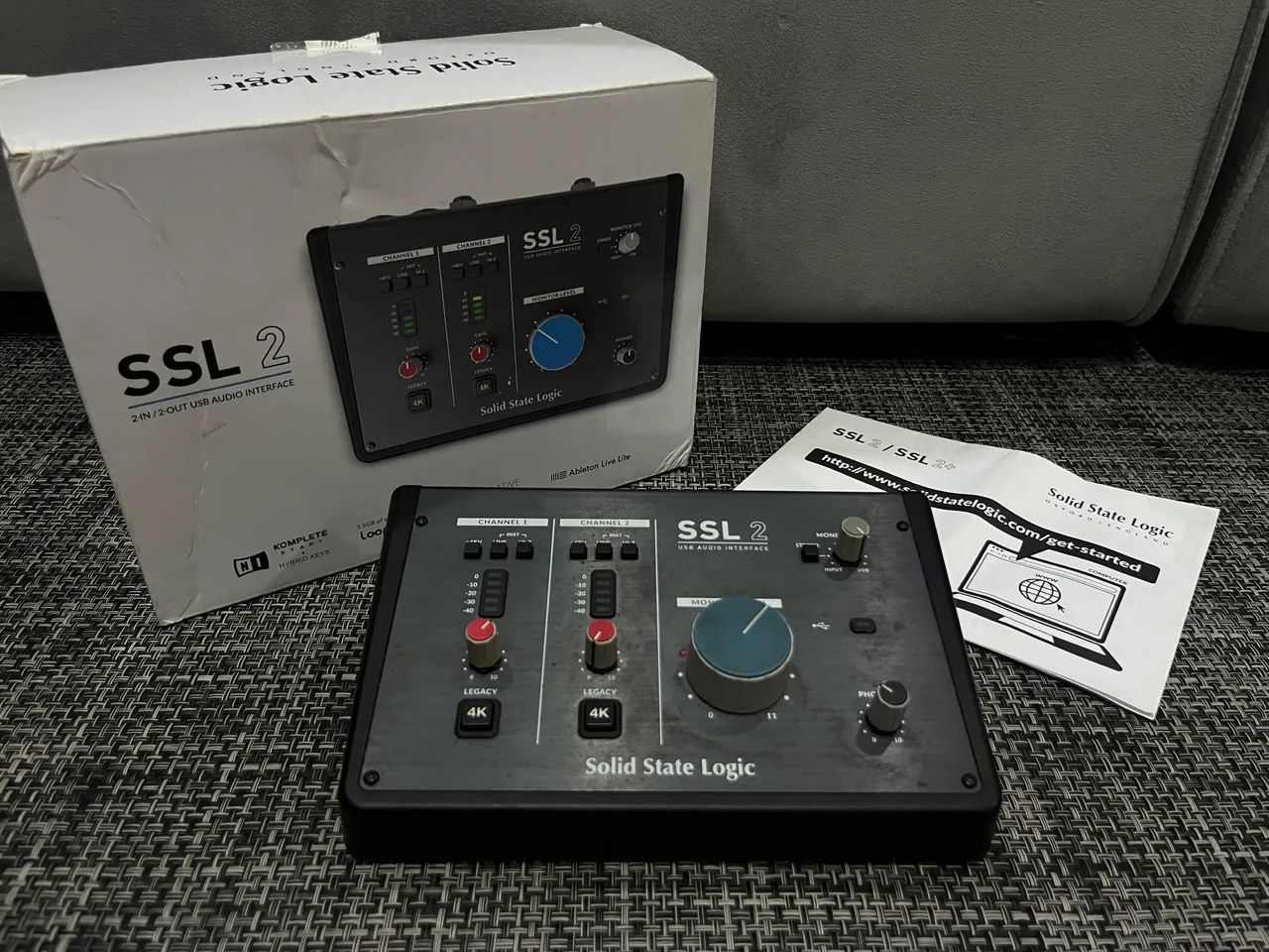 Interface de Áudio Solid State Logic SSL 2 - Microfones e