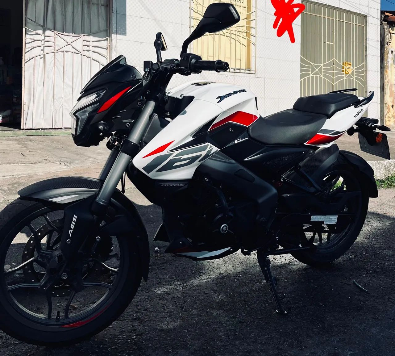 BAJAJ NS160 - Foto 2