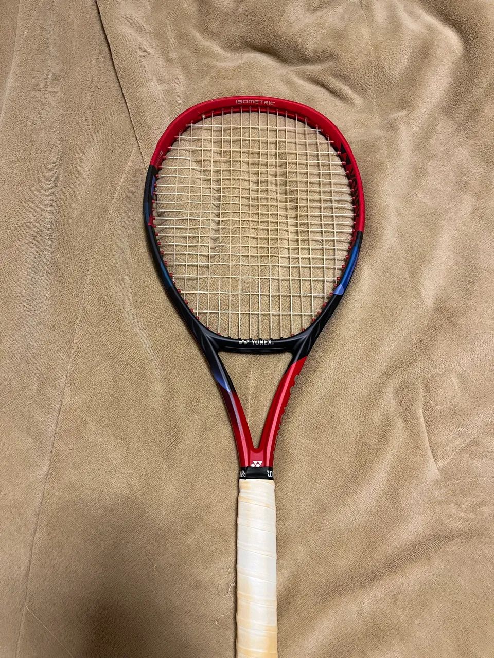 Yonex vcore 100