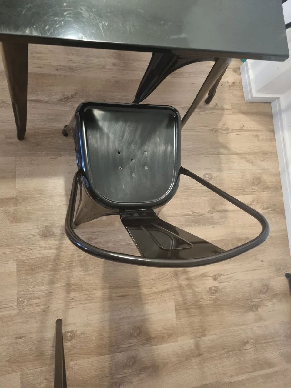 Mesa e cadeiras de ferro, na cor preta. - Foto 3