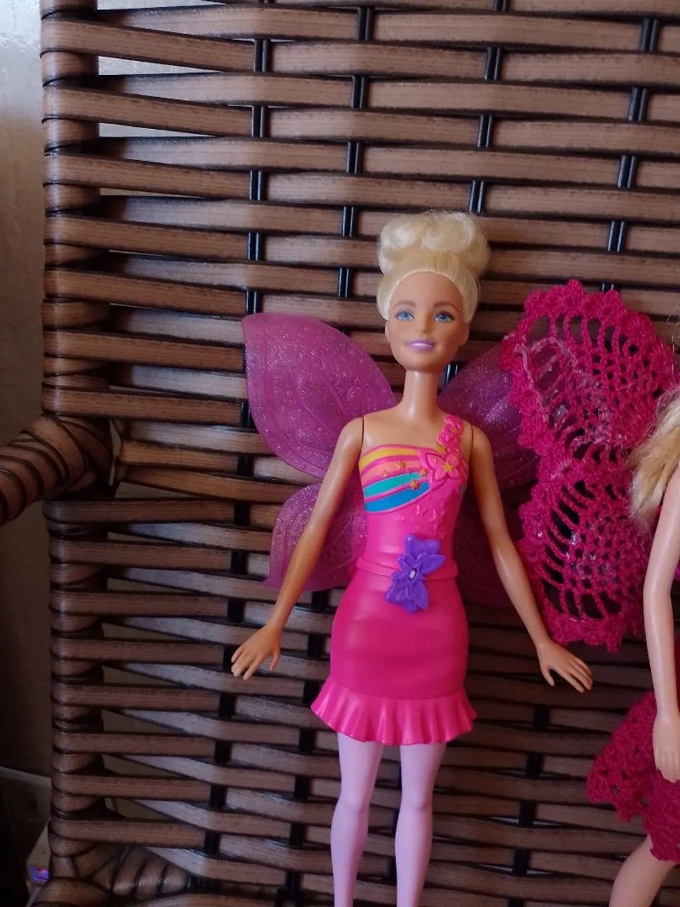 Bonecas Barbies asas borboletas - Foto 2