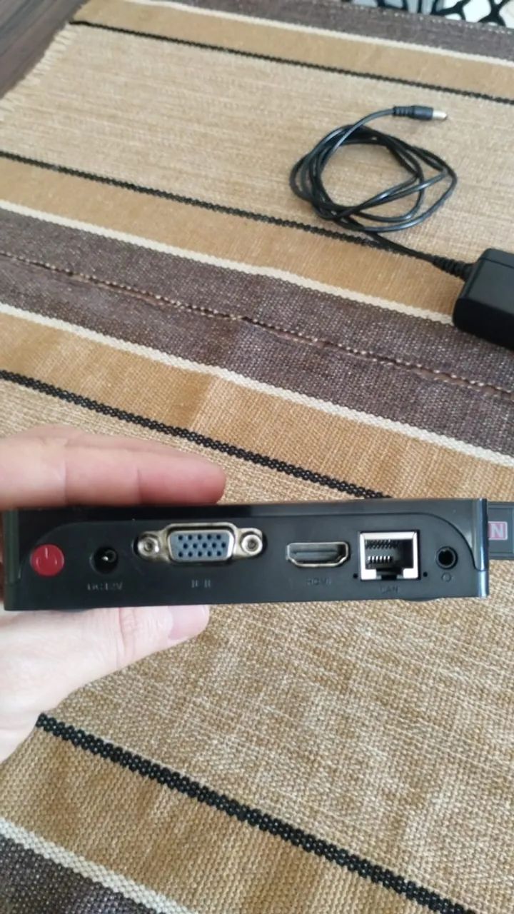 Mini PC  Processador Atom X5 - 4GB Ram e 58GB  SSD  Windows 10