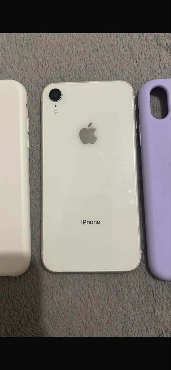 iPhone XR branco 64 gigas